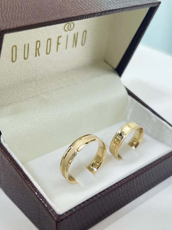 Par de alianças em ouro 18k da Ouro Fino Joalheria Teresina